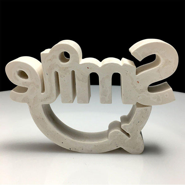 Escultura Smile Hueso - Camaleon-art - concrete shop art